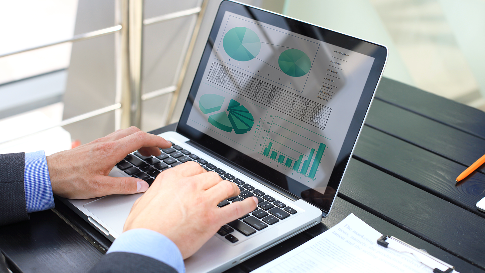 Cómo hacer pronósticos de ventas en el consumo masivo